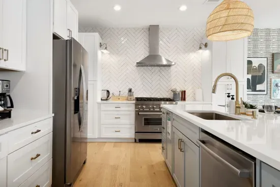 Fully Stocked Kitchen