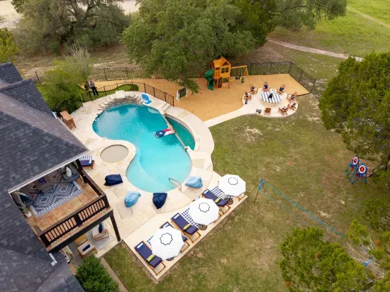 Stargazing+Pool+HotTub+GameRoom+PlayRoom•Sleeps18