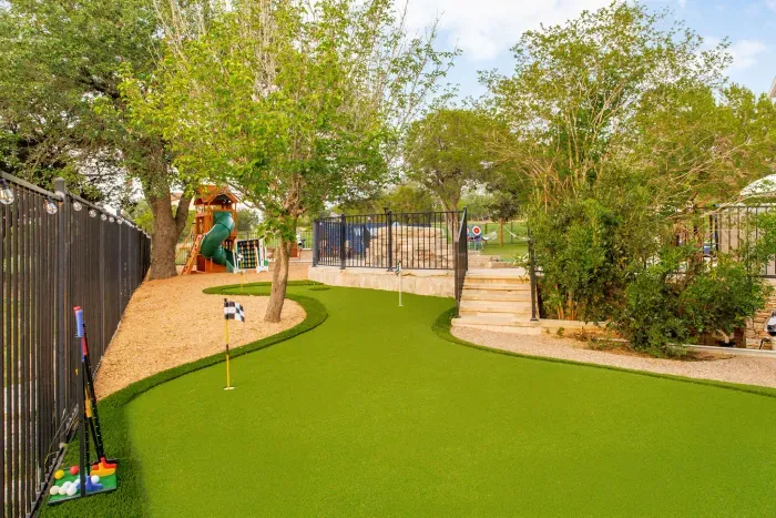 Custom Putting Green