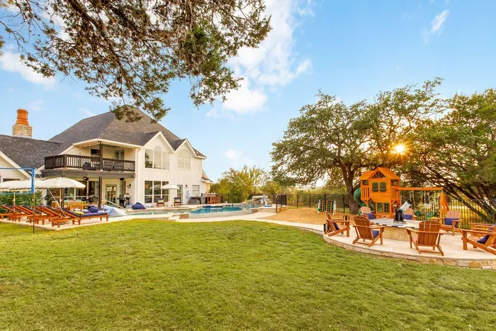 Stargazing+Pool+HotTub+GameRoom+PlayRoom•Sleeps18 - image 83 of 121