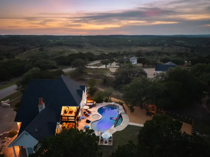 Stargazing+Pool+HotTub+GameRoom+PlayRoom•Sleeps18 - image 110 of 121