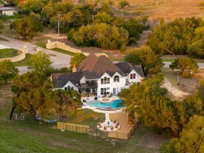 Stargazing+Pool+HotTub+GameRoom+PlayRoom•Sleeps18 - image 104 of 121