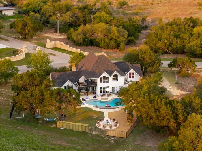 Stargazing+Pool+HotTub+GameRoom+PlayRoom•Sleeps18 - image 104 of 121