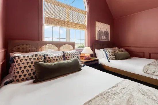 2 x Queen Beds