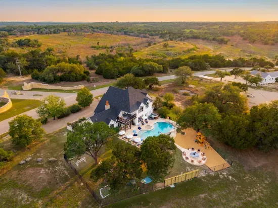 Stargazing+Pool+HotTub+GameRoom+PlayRoom•Sleeps18