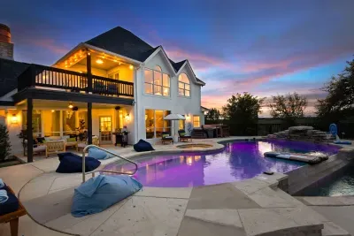 Stargazing+Pool+HotTub+GameRoom+PlayRoom•Sleeps18 - image 100 of 121