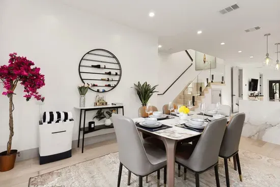 Pool + Hot Tub, 6 Rooms, Luxury Downtown Retreat