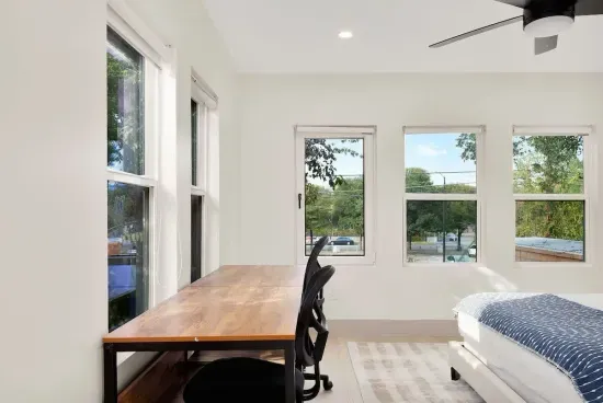 Pool + Hot Tub, 6 Rooms, Luxury Downtown Retreat
