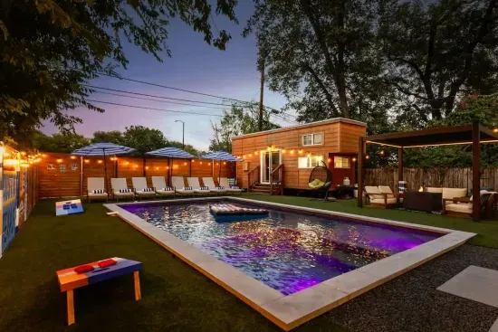 Pool + Hot Tub, 6 Rooms, Luxury Downtown Retreat