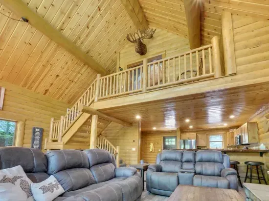 Snow and Swing Mountain Cabin