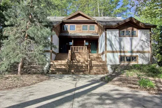 774 Slopeside ski in/out on Prime Boyneland