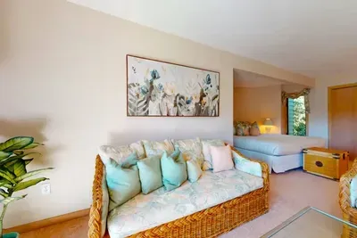 Oyster Bay - image 34 of 40