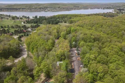 1/2 mile from Deer Lake