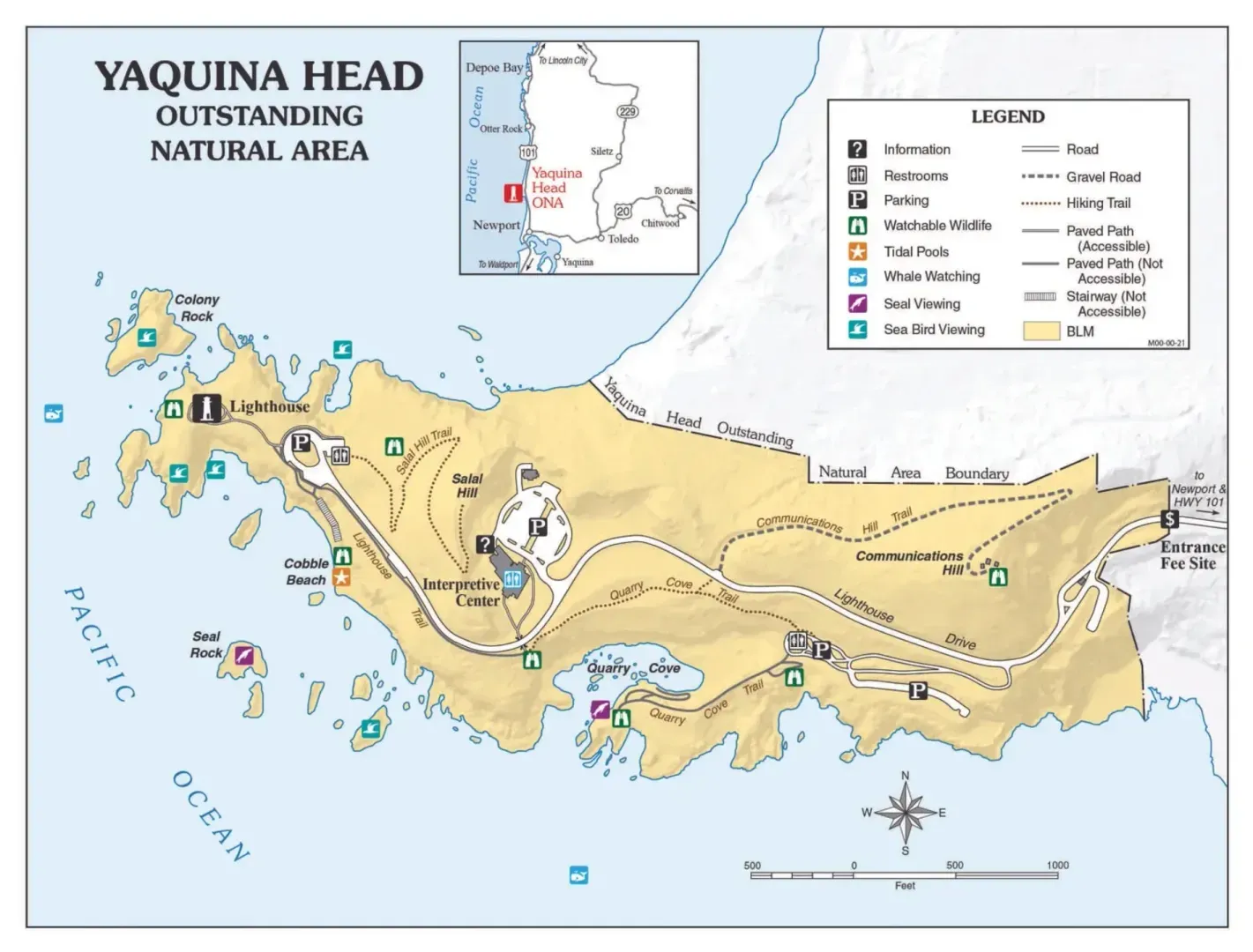 Yaquina Head Lighthouse and tide pools in Newport Oregon