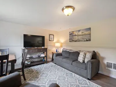 S3 - Beach Break - Surf Inn