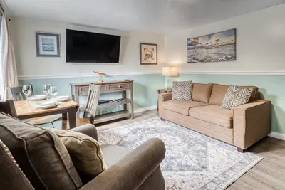 S3 - Beach Break - Surf Inn - image 18 of 54