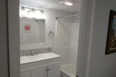 Ensuite Full Bath with tub