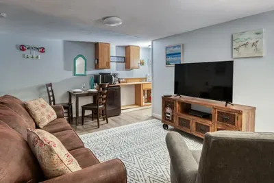 S2 - Cowabunga - Surf Inn - 2 Bed 2 Bath - image 31 of 71
