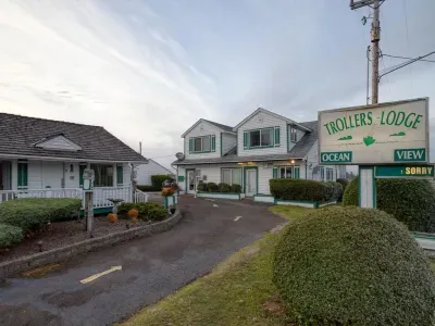 T12 - Whaler @ Trollers Lodge - image 17 of 20