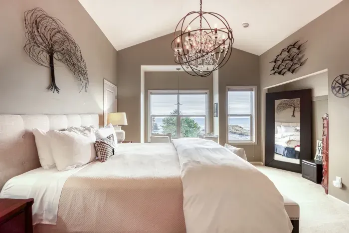 Main Bed - Ocean View