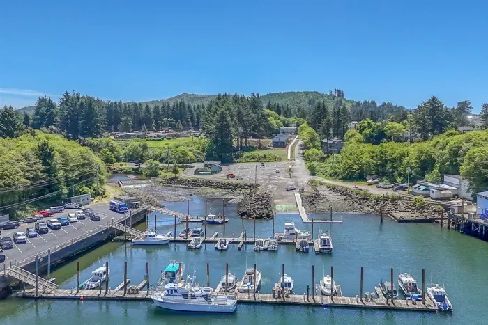 Harbor Boat Launch just down the street