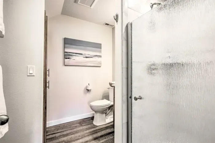 Bathroom 2 | Towels Provided