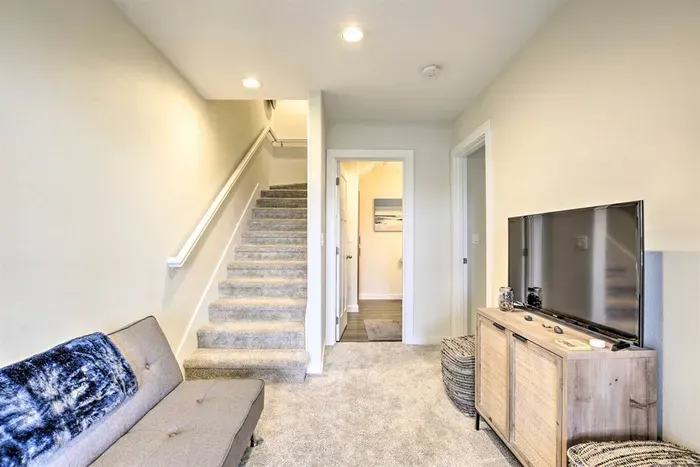 Game Room | Private Balcony