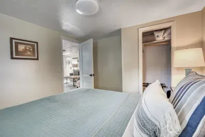 S1 - Epic - Surf Inn - image 37 of 62