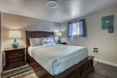 S1 - Epic - Surf Inn - image 34 of 62