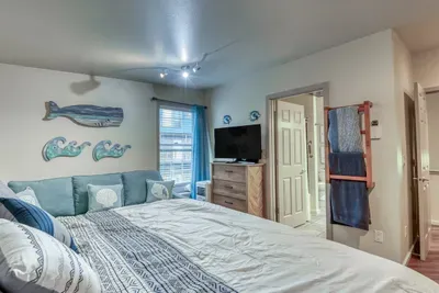 Main Bedroom - w/ Seating and TV