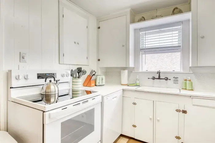 Stove and Dishwasher