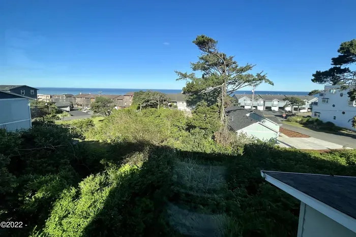 Another Pacific Peek