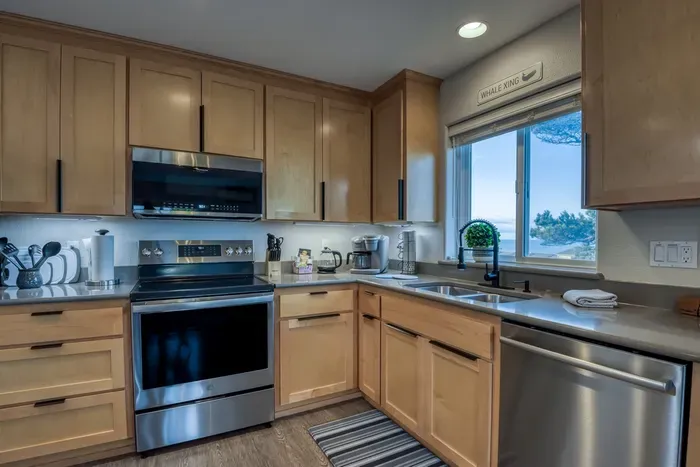 Updated Fully Equipped Kitchen