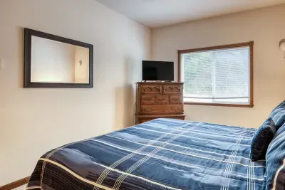 King Guest Bedroom