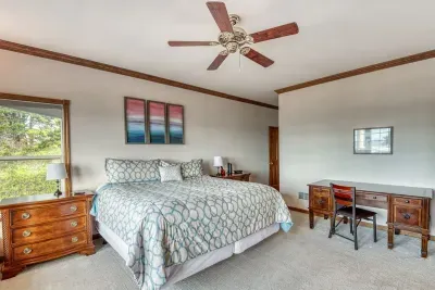 King Bedroom with Workspace