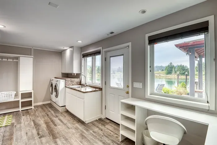 Large Laundry Room