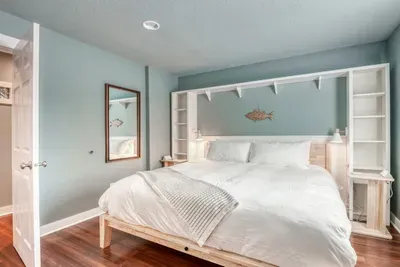Master Suite King Bed