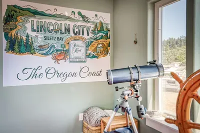 Welcome to Lincoln City and Pelican Keel