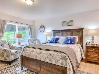 W7 - Minke - Whale Inn