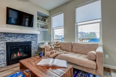 2nd Level Living Room with Fireplace and Office Cubby