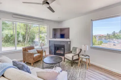 Harbor Lights 490 (#6)