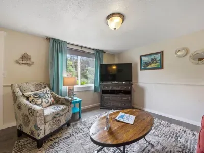 S7 - Longboard - Surf Inn - image 3 of 63