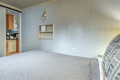 S7 - Longboard - Surf Inn - image 37 of 63