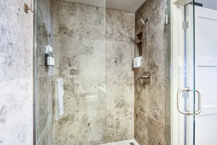 Full Walk In Spa like shower