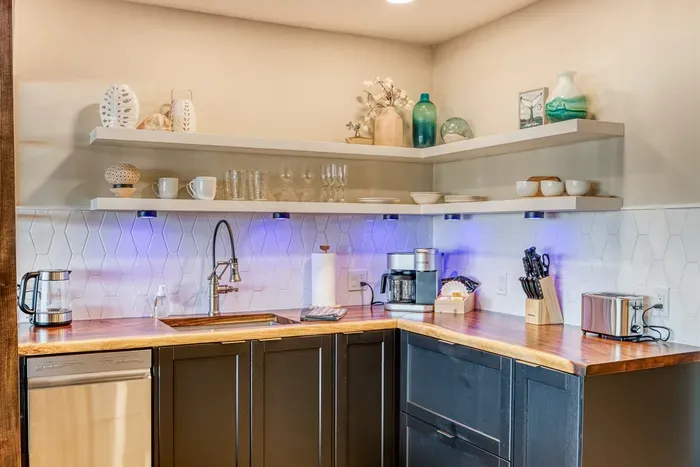 Kitchenette w/Open Shelving