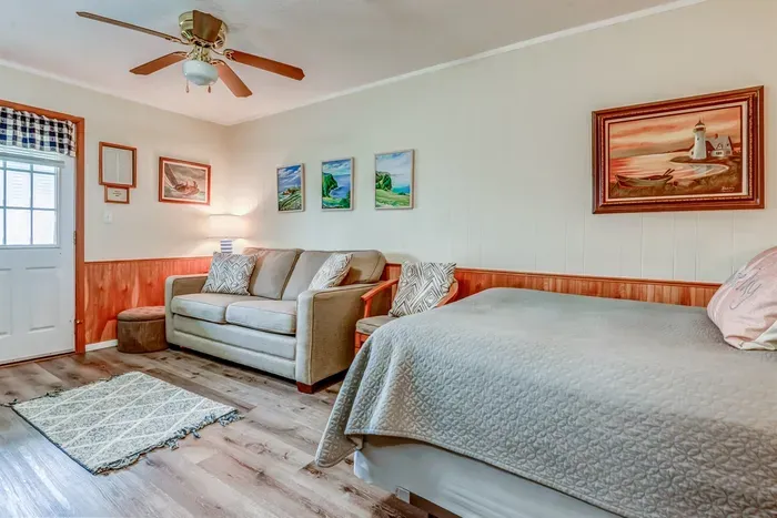 T04 Bedroom/Living Areas