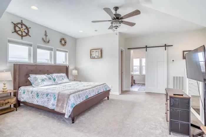 Whale Tale & Arcade-Master Bedroom