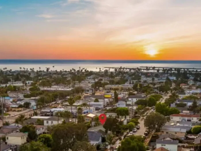 Perfectly located Ocean Beach bungalow just minutes from the sand and stunning sunsets.