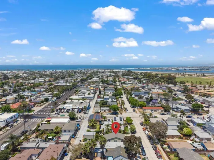 Perfectly located Ocean Beach bungalow just minutes from the sand and stunning sunsets.