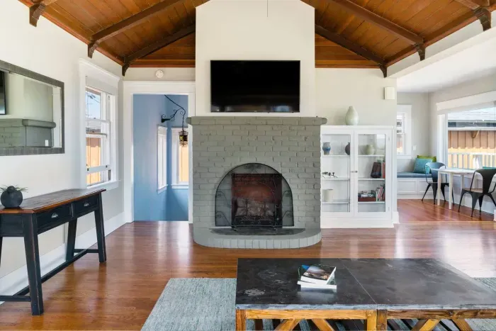 The living area for your group to hang out. Please note our fireplace is non-operational